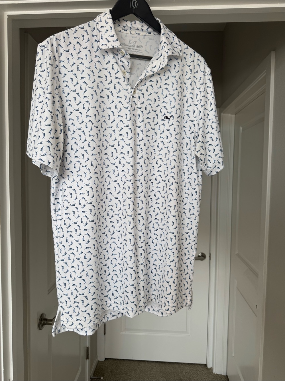Vineyard Vines Performance White Polo with Navy Fish Print-Size Medium